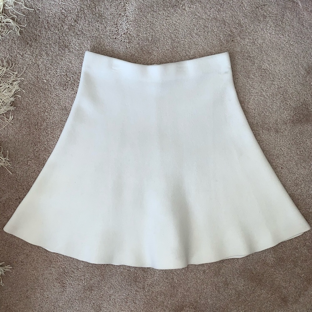 Banana Republic white skirt